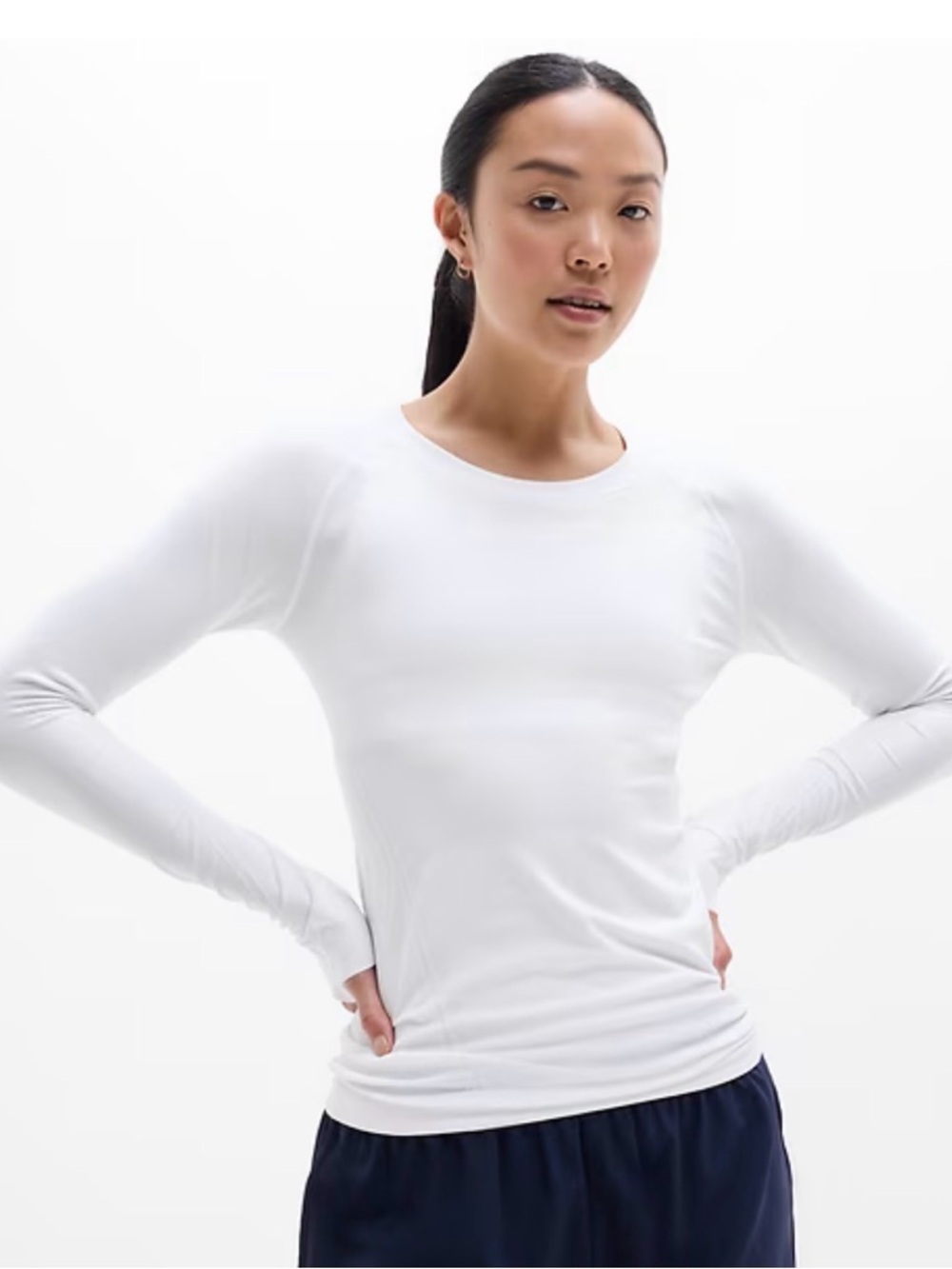 NWOT ATHLETA MOMENTUM BODY SKIMMING SEAMLESSLY TOP!!! RETAILS FOR $69.00!!!